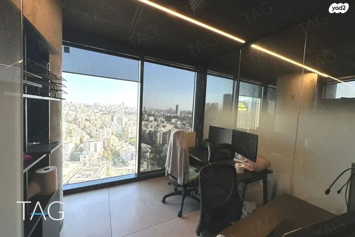 משרדים, דרך מנחם בגין 156, תל אביב יפו