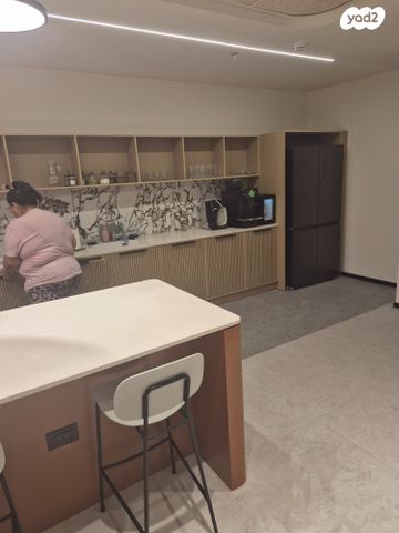 משרדים, ראש העין