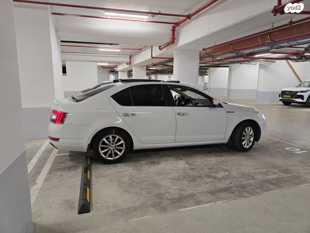 סקודה אוקטביה