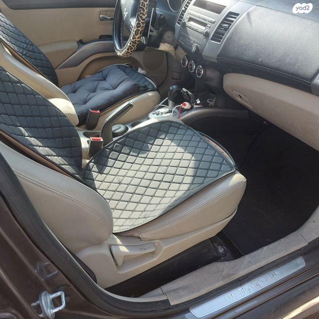 מיצובישי אאוטלנדר