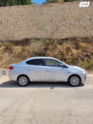 מיצובישי אטראז'