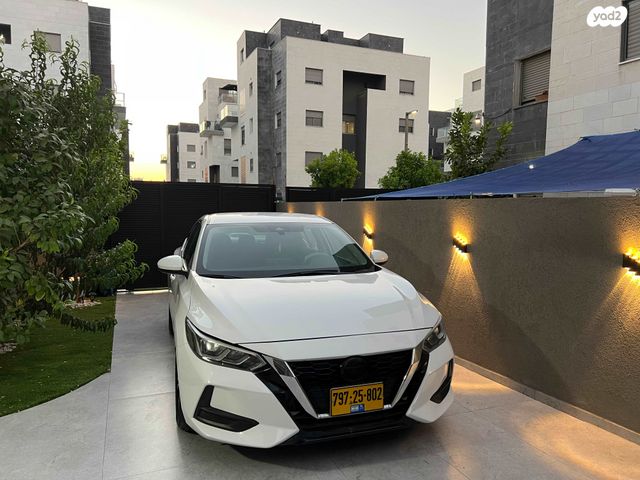 ניסאן סנטרה