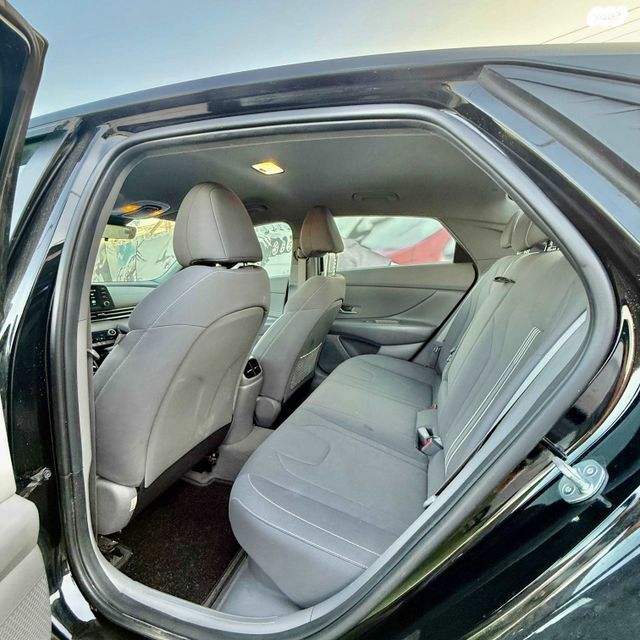 יונדאי אלנטרה