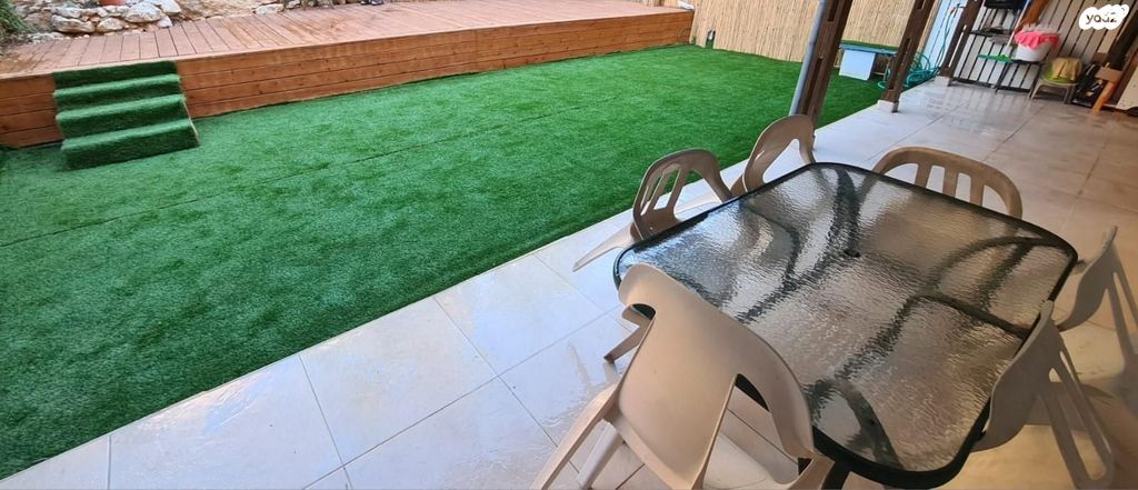 דירת גן, כינור 13, נווה אפק, ראש העין