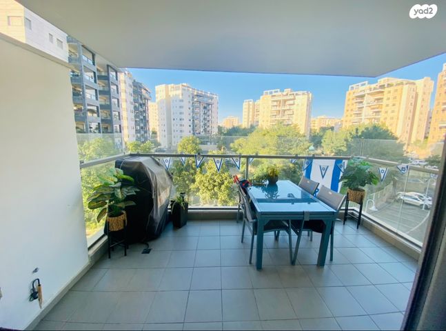 דירה, האימהות 1, סביוני נצר סירני, נס ציונה