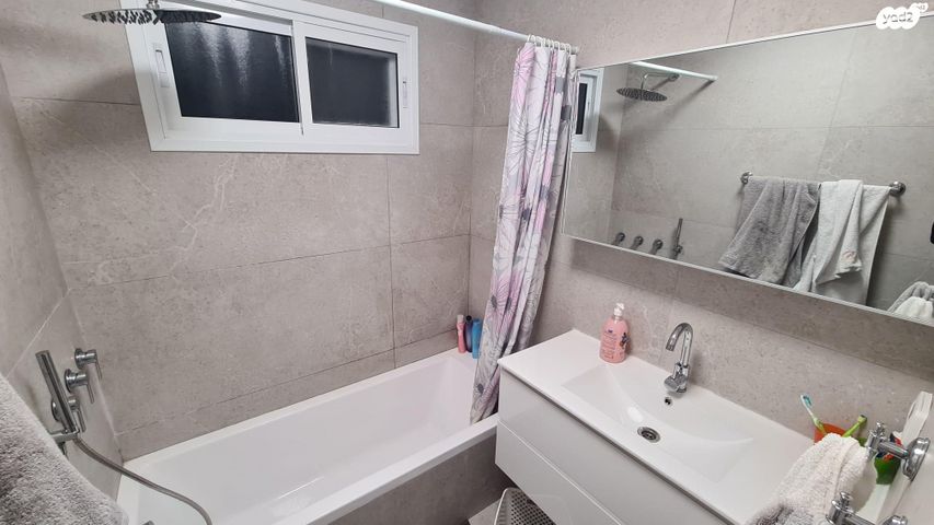 דירת גן, כינור 13, נווה אפק, ראש העין