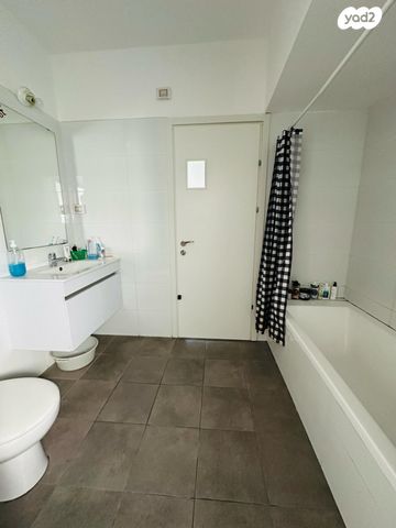 דירה, עפרה חזה 10, משכנות האומנים, קרית מוצקין