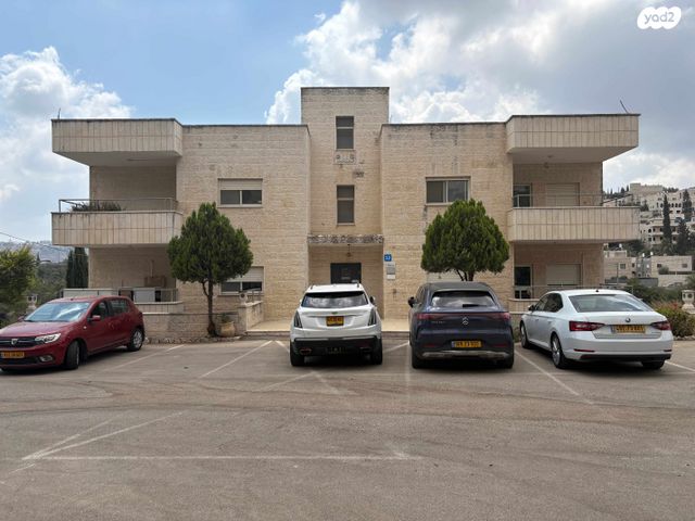 משרדים, השקדים 12, אבו גוש