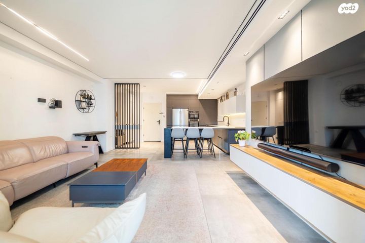 דירה, משה סנה 41, פתח תקווה