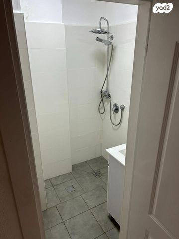 דירה, עמיחי, גיורא, רמלה