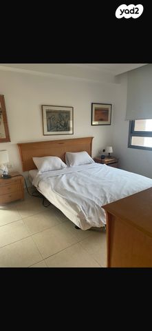 דירה, דוד אלעזר 10, חוף הכרמל, חיפה