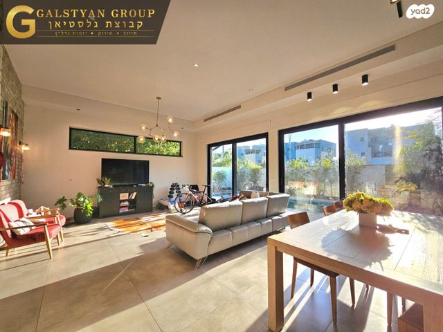 בית פרטי/ קוטג', הזכוכית, בית אליעזר, חדרה