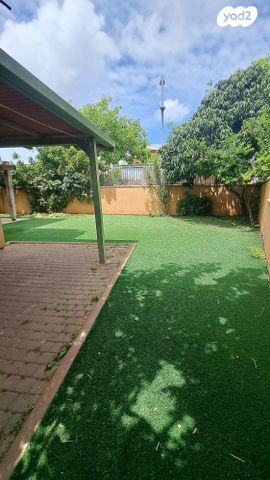 דו משפחתי, אבן יהודה