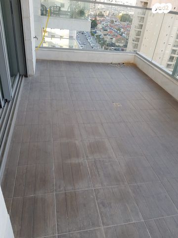 דירה, משה רינת, קרית רבין, חולון