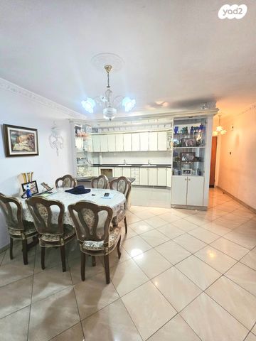 דירה, הנשיא, גבעת הזיתים, פסגת לוד, לוד