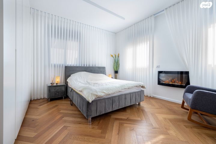 גג/ פנטהאוז, יבנה