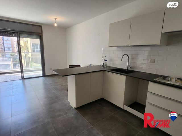 דירה, הנוטרים 7, אגרובנק, חולון