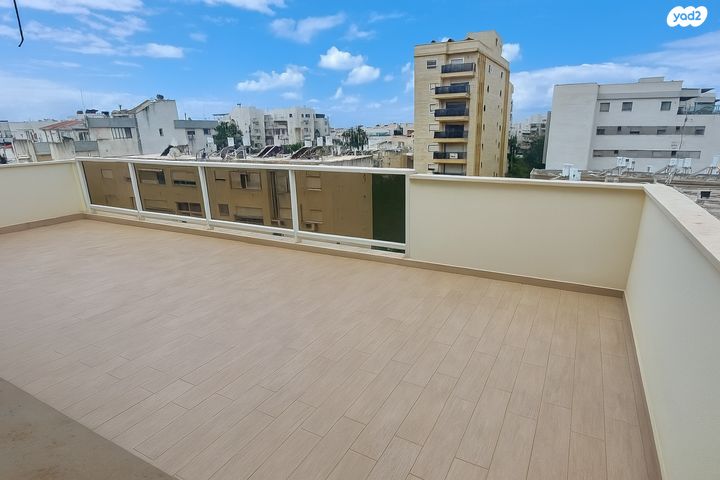 יצחק גרינבוים 12