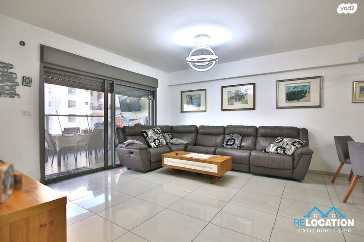 דירה, בית וגן, קרית אתא