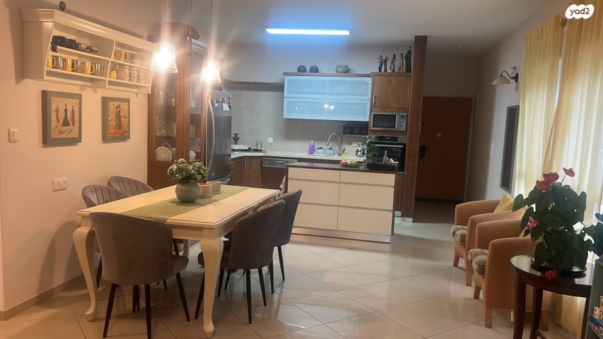 דירה, ז'בוטינסקי, עיר, מרכז העיר, נהריה