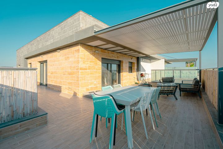 גג/ פנטהאוז, לוטם 21, חריש