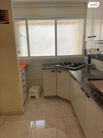 דירה, יואב בן צרויה 5, רובע י', אשדוד