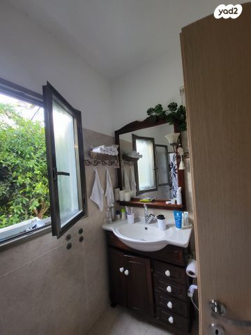 דירה, בית וגן, לב העיר, בת ים