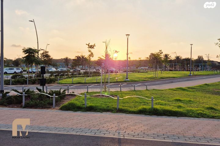 דירה, יהודה הלוי, נאות שמיר, יבנה