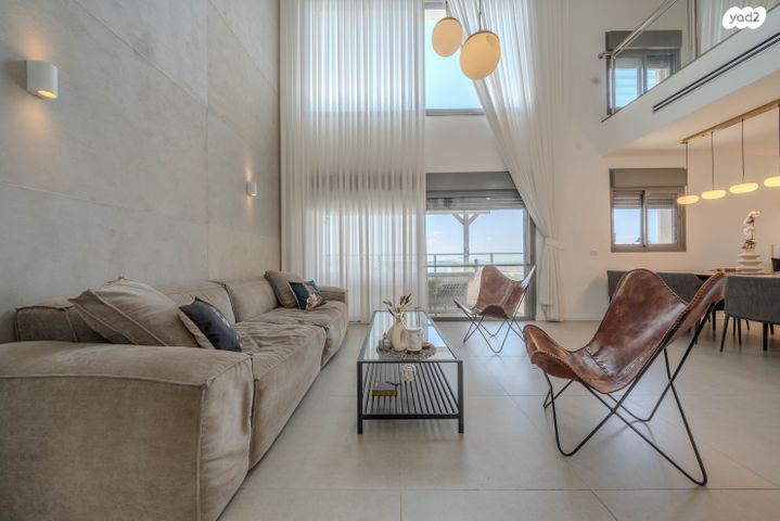 גג/ פנטהאוז, יחד  6, בצוותא, חריש