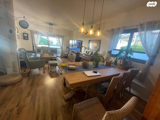 בית פרטי/ קוטג', בית אריה / עופרים