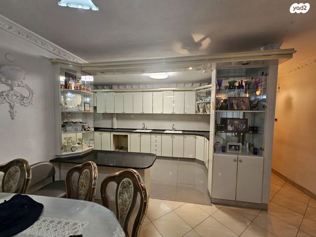 דירה, הנשיא, גבעת הזיתים, פסגת לוד, לוד