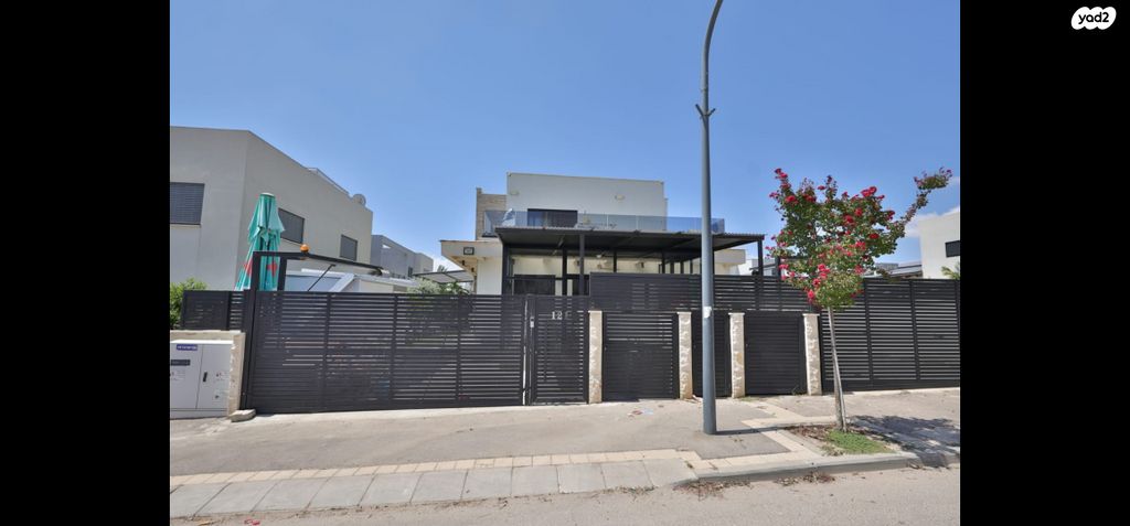 דו משפחתי, שאר העיר, רמת ישי