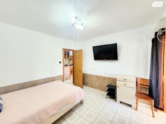 דירה, לוי אשכול, שכונה ותיקה - מרכז העיר, מעלות תרשיחא