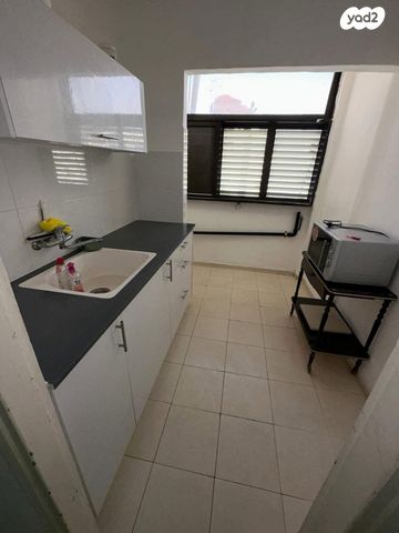 דירה, עמיחי, גיורא, רמלה