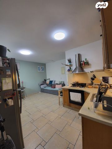 דירה, בית וגן, לב העיר, בת ים