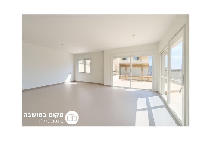 דו משפחתי, בנימינה גבעת עדה