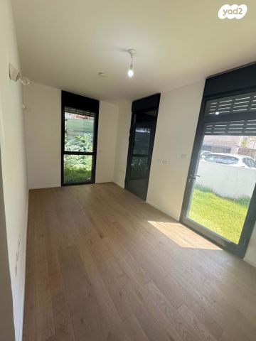 דירת גן, תל אביב יפו