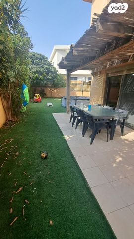 דו משפחתי, אבן יהודה