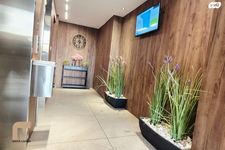 דירה, יהודה הלוי, נאות שמיר, יבנה