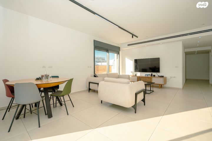 גג/ פנטהאוז, לוטם 21, חריש