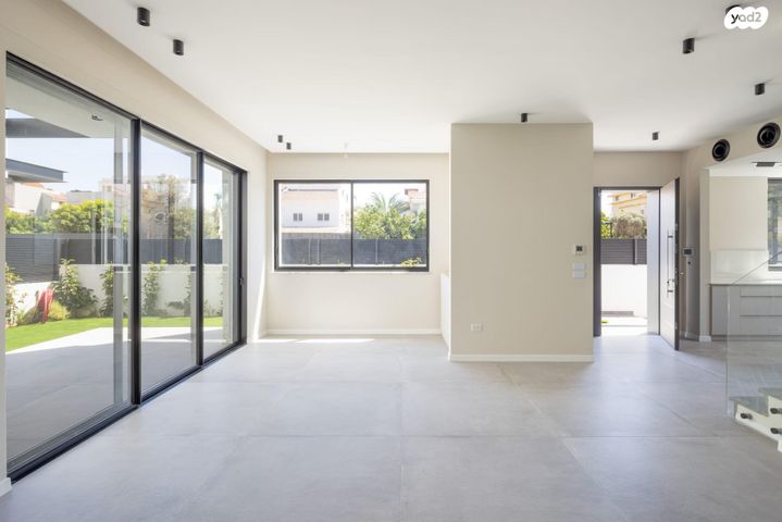 בית פרטי/ קוטג', נווה עוז, פתח תקווה