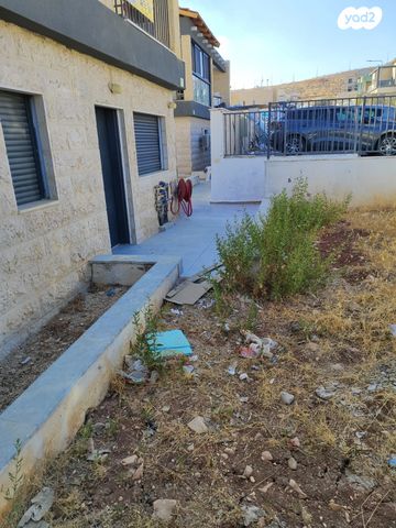 בית פרטי/ קוטג', אדם - גבע בנימין