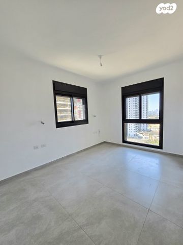 דירה, אמנון ליפקין שחק 6, נוף הטיילת, נתניה