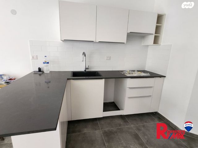 דירה, הנוטרים 7, אגרובנק, חולון