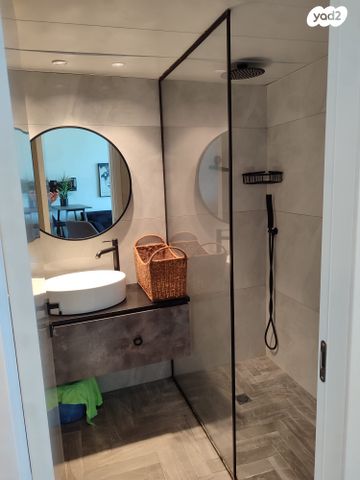 דירה, נאות גולף, נאות גולף, קיסריה