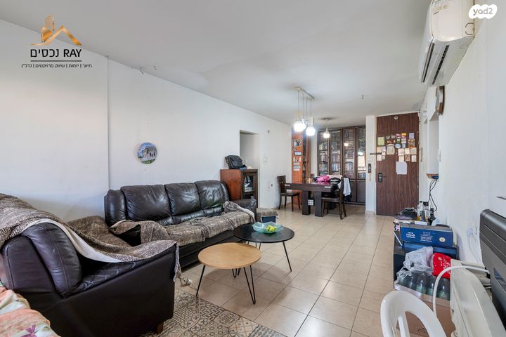 דירה, הדרור, נאות בן גוריון, יבנה