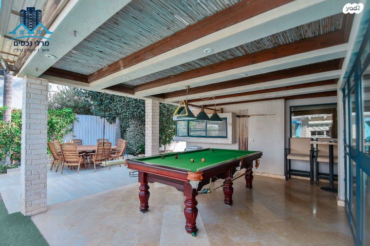 דו משפחתי, הדביר, חדרה