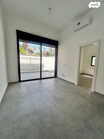 דירת גן, דרך שלמה, תל אביב יפו