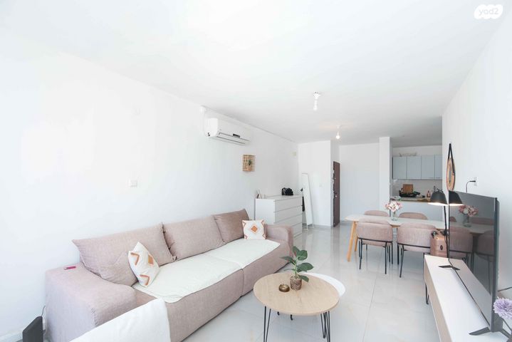 דירה, אברהם שפירא, נתניה