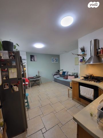 דירה, בית וגן, לב העיר, בת ים